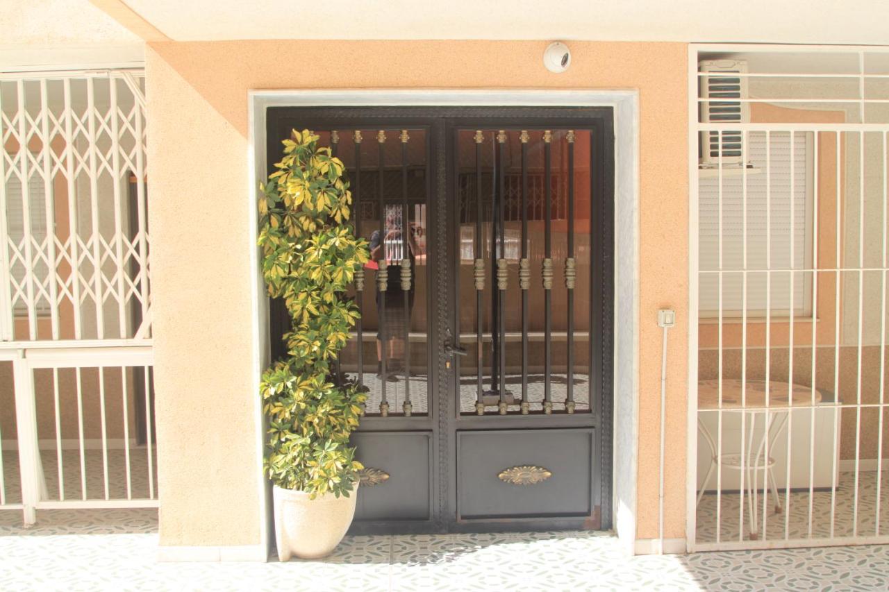 Apartamento Urbano Arregui Apartment Torrevieja Exterior photo