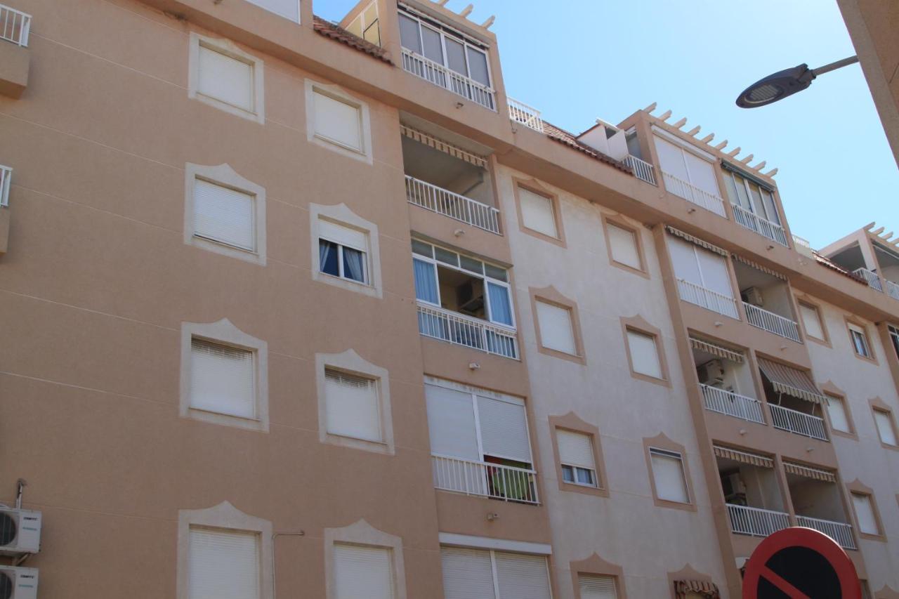 Apartamento Urbano Arregui Apartment Torrevieja Exterior photo