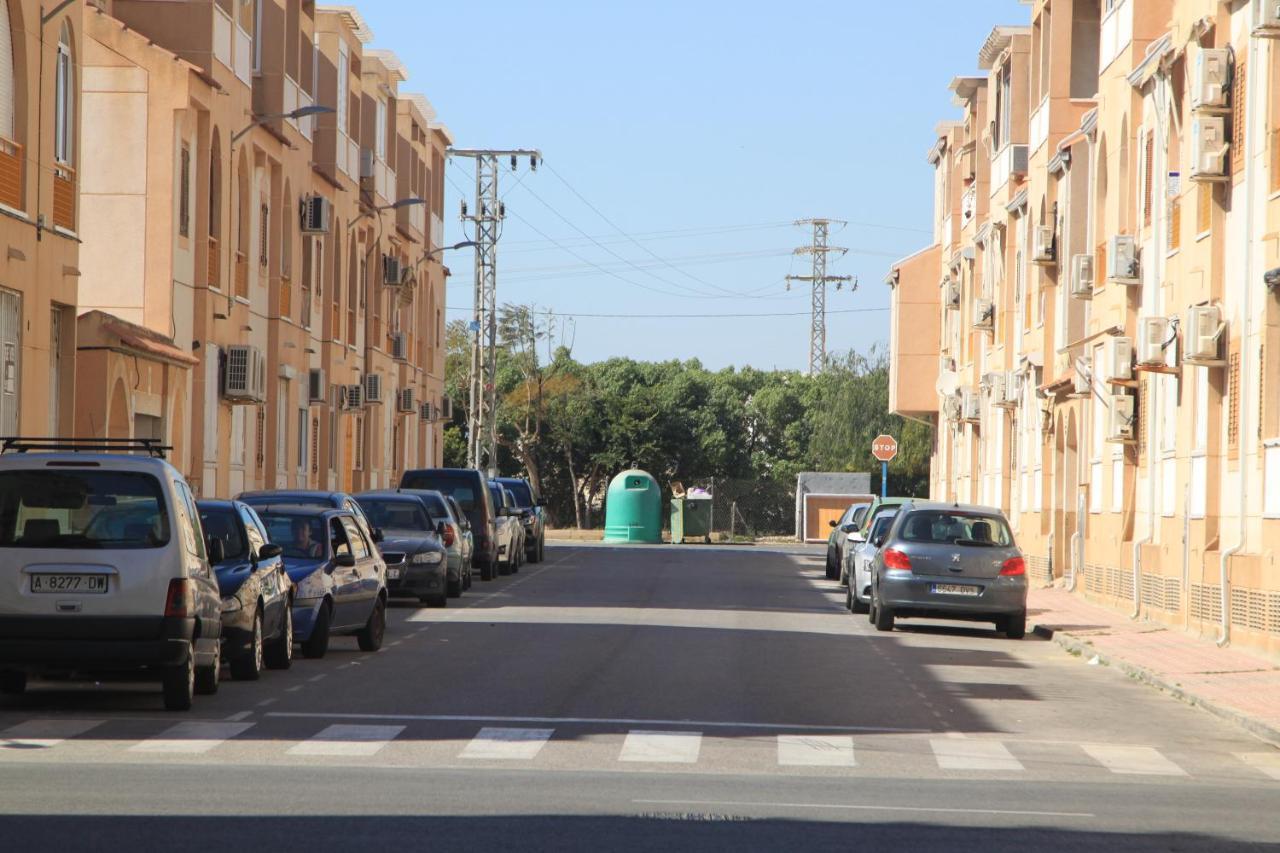 Apartamento Urbano Arregui Apartment Torrevieja Exterior photo