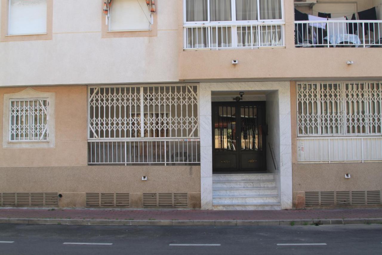 Apartamento Urbano Arregui Apartment Torrevieja Exterior photo