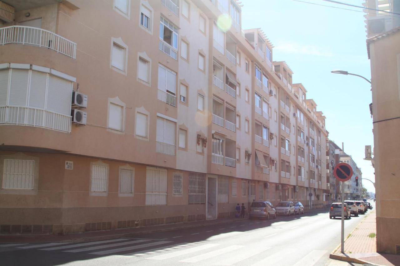 Apartamento Urbano Arregui Apartment Torrevieja Exterior photo